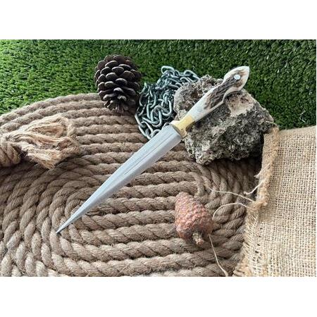 El Yapımı Çift Ağız Kampçı Bıçağı No:3 ( Geyik Boynuz )